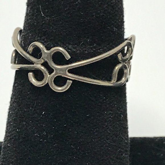 Sterling Silver Wire Ring, Size 10 - Picture 6 of 6